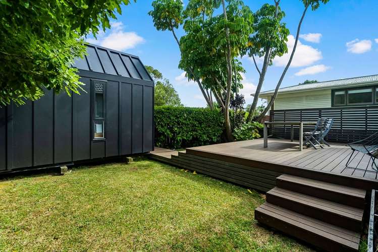 121 Titirangi Road New Lynn_13