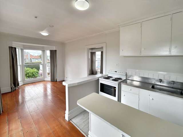 1-Bedroom Unit in Prime Remuera Location *Wate...