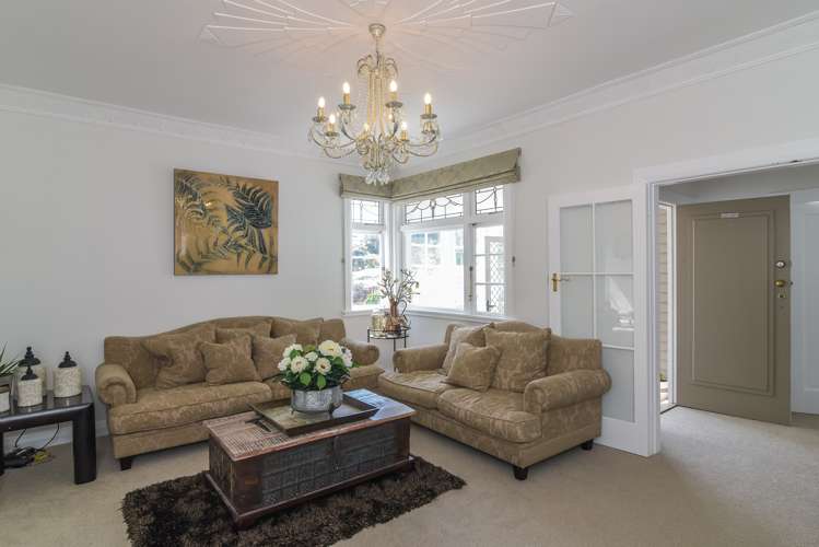 572 Broadway Strathmore Park_2