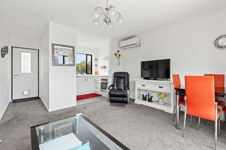 2/306 Stanmore Road Richmond_2