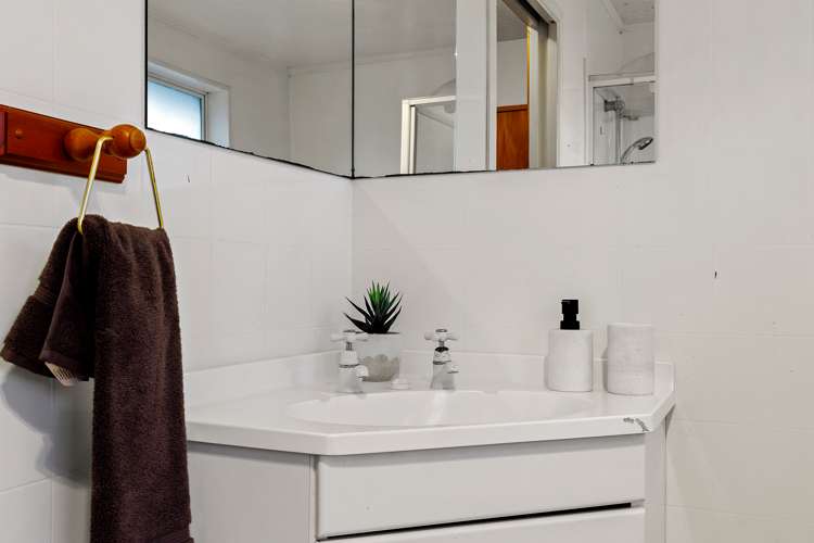 16c Kirk Road Templeton_9