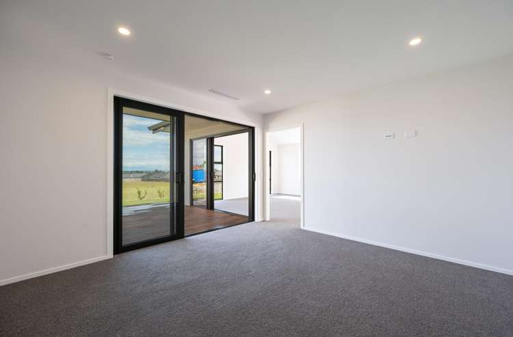 8 Paton Road Richmond_9