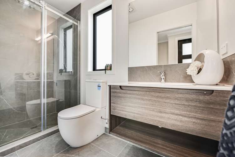 1/4 Tiro Place Rototuna North_11