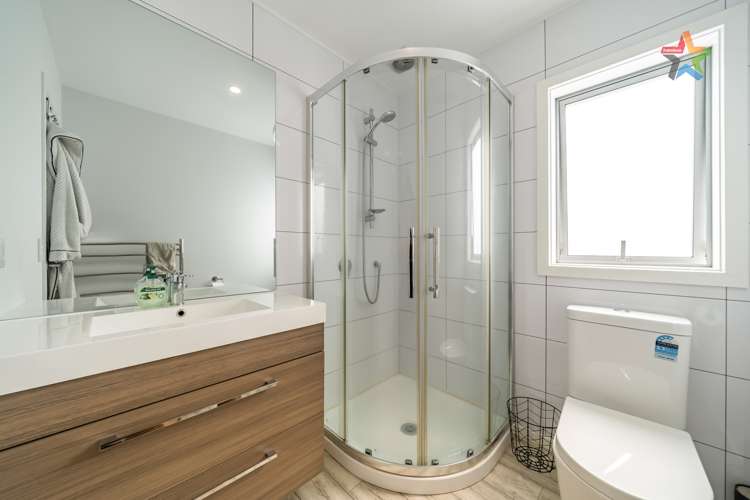 3 Okoutu Lane Moera_8