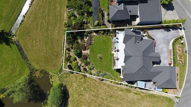 20 Pine Hill Rise Fairhall_19