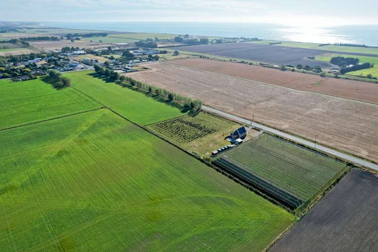 1686 Waimate Highway Makikihi_23