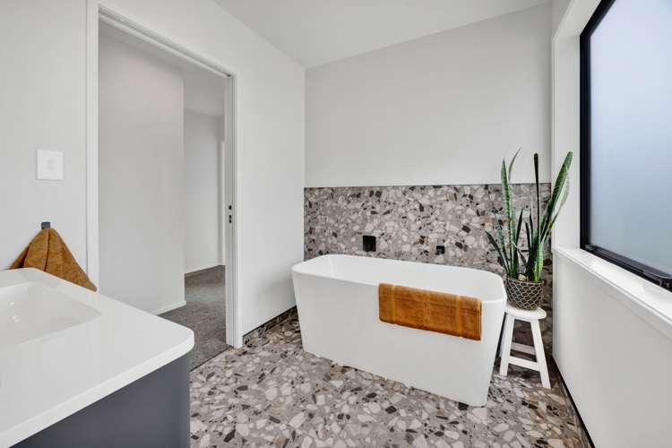 113 Tarata Road Inglewood_32