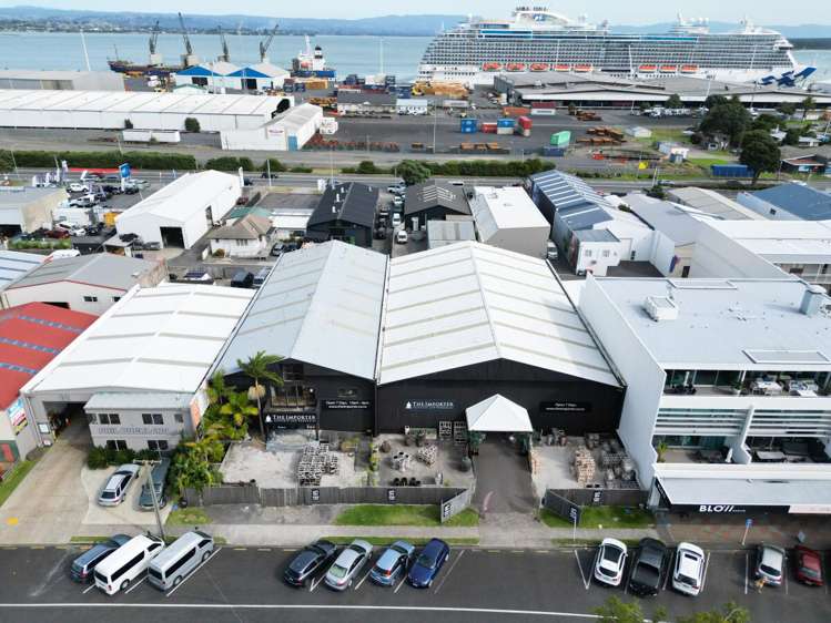 8-10 Tawa Street_0