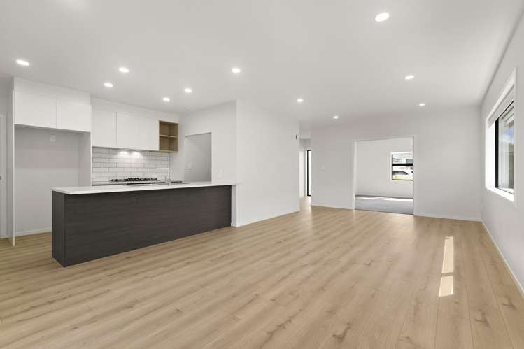 50 Siren Street_3