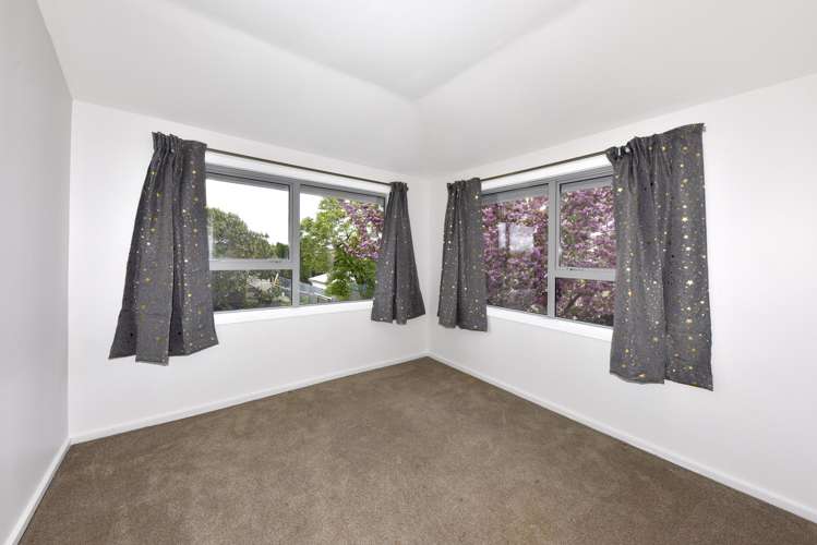 39 Steele Street Hornby_15