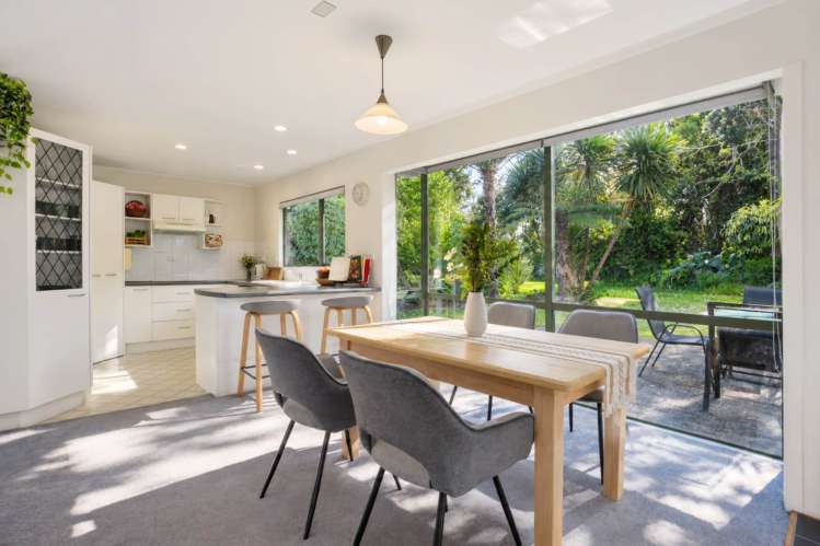 2/155 Portage Road New Lynn_16