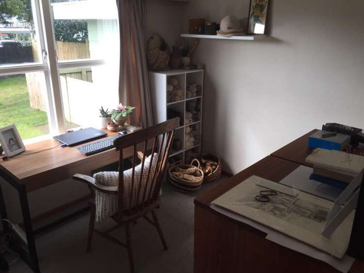 22a Forth Crescent Glenview_9