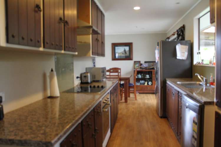 143 Logan Road Pukekawa_16