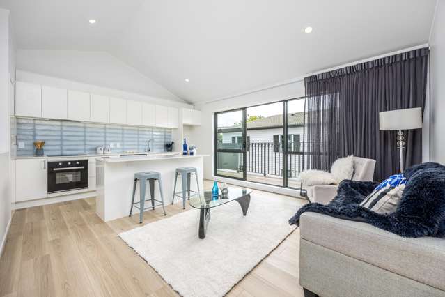 2/42 Saint Benedicts Street Eden Terrace_1