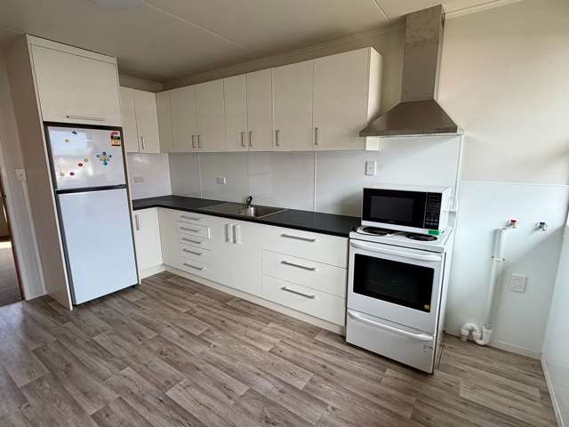 Modern 2-Bedroom Unit