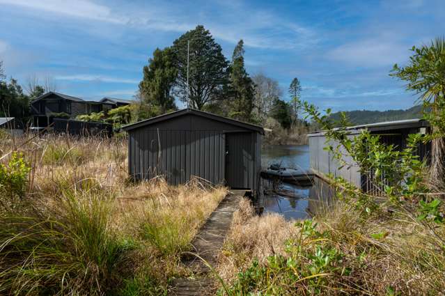 G53 Boat Shed Structure Lake Okareka_1