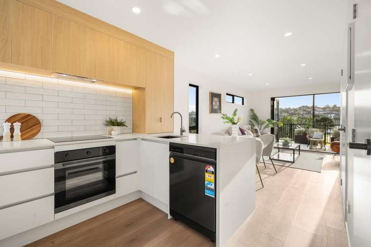 13/10 Ngaroma House Drive Hobsonville_16