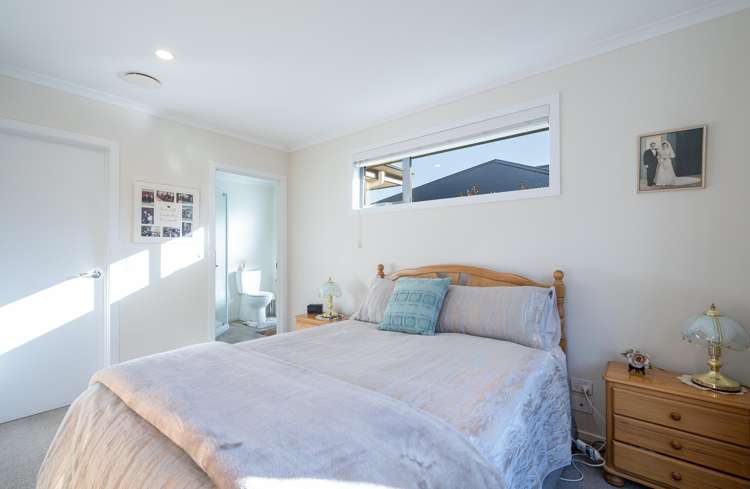 35 Youngberry Drive Richmond_11