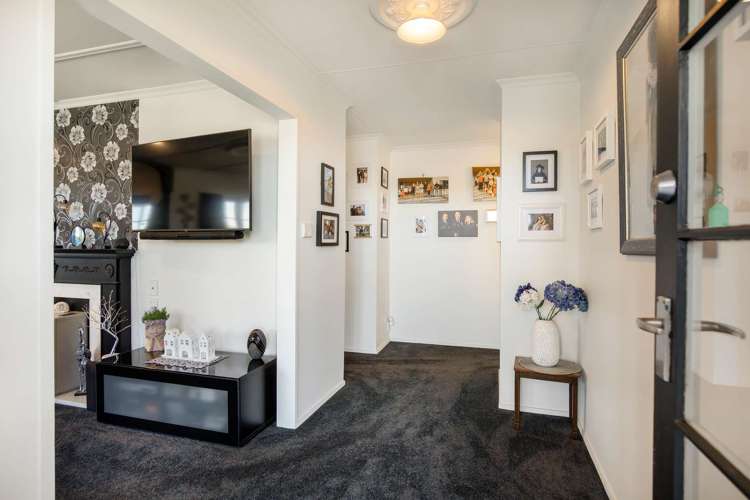 2 Montgomery Road_4
