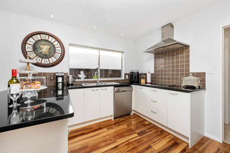 30 Clavoy Place East Tamaki_10