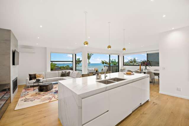 Harbour Views - Refined Coastal Living