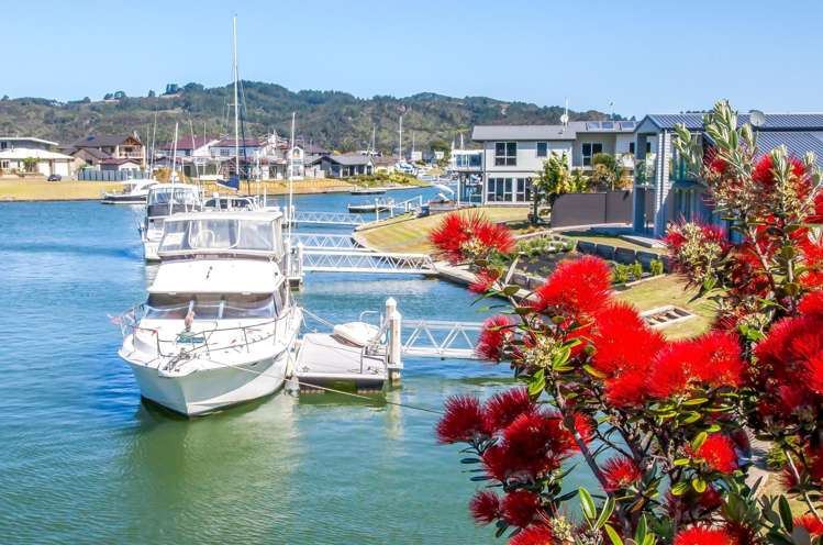 5/11C Christine Terrace Hahei_15