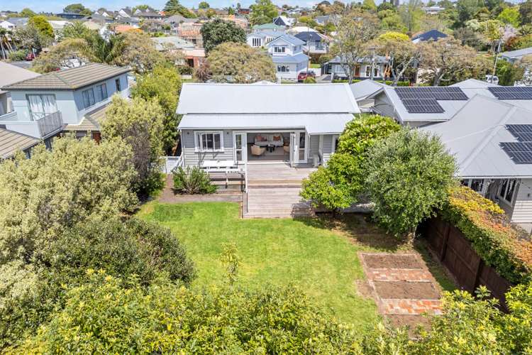 11 Kitchener Road Sandringham_14