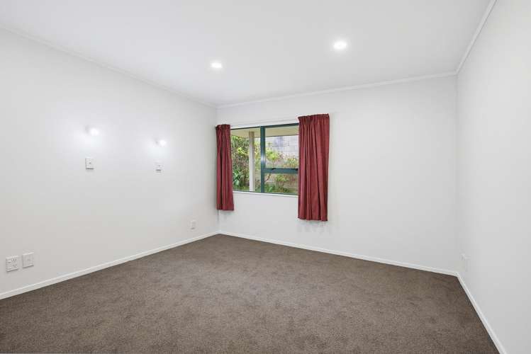 12 & 12A Wairaka Road Pukerua Bay_11