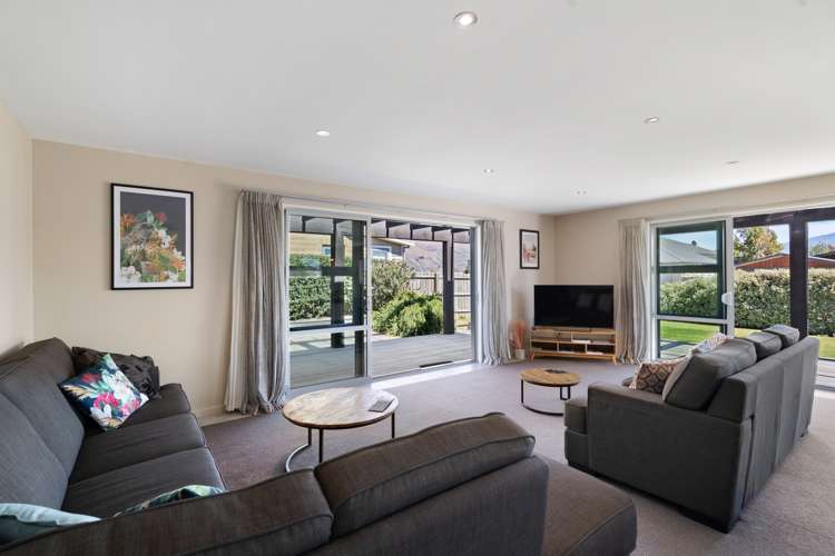 2 Pearce Place Wanaka_8