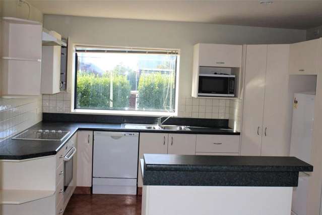 183 Memorial Avenue Burnside_2