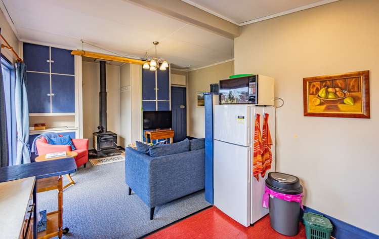 12 Miharo Street Ohakune_6