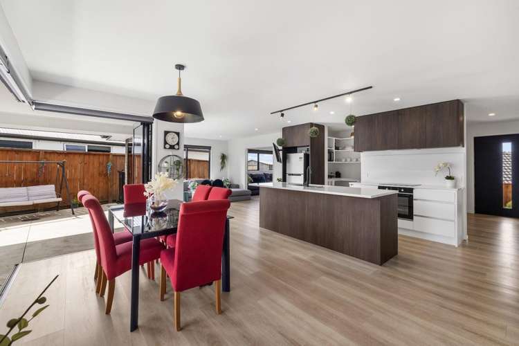 4 Petariki Way Pyes Pa_1