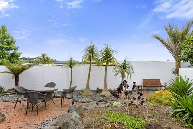 2/67 Moana Avenue One Tree Hill_1