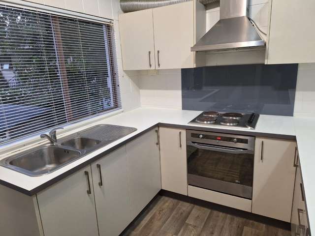 6/27 Don Croot Street 1703_2