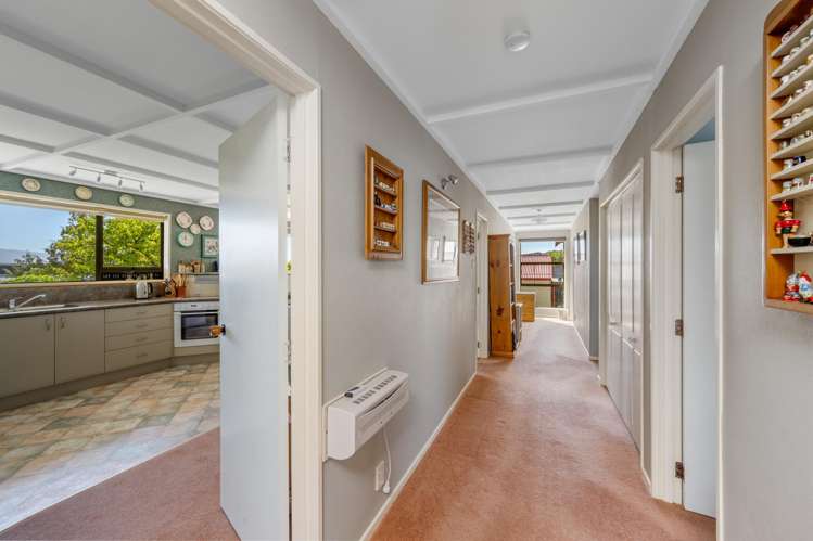 13 Lanes Road Bridge Hill_10