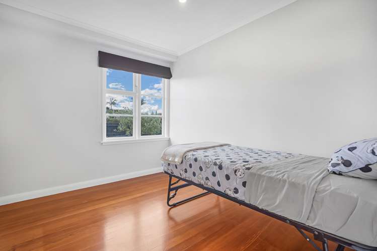 10 Buchanan Road Kingseat_9