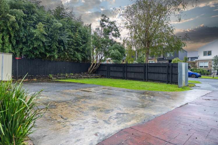 338 Glengarry Road Glen Eden_12