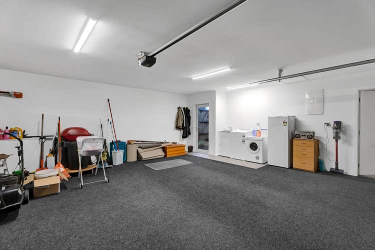 92 Smart Road Glen Avon_19