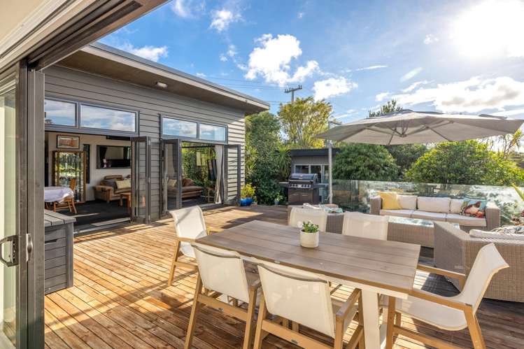 385 Sea View Road Onetangi_12