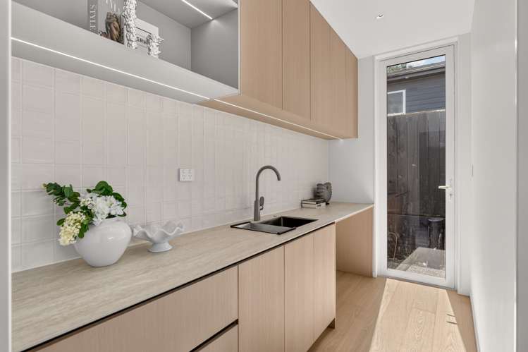76A-D Grand Drive Remuera_12