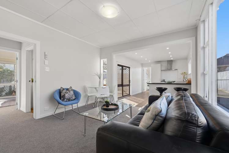 3 Churchill Street_5