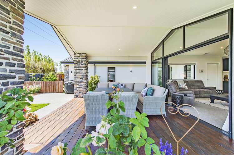 16 Vitalia Crescent Lincoln_25