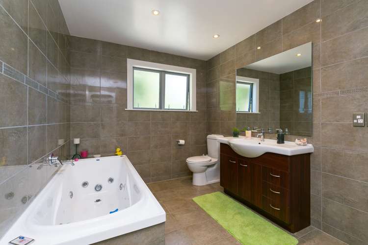 133 Totara Road Miramar_16