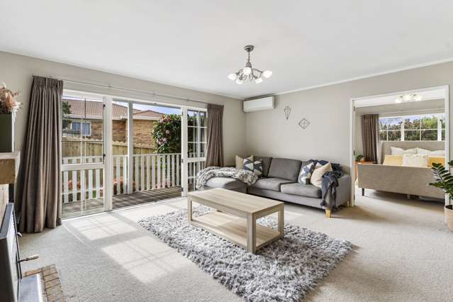 57 Gosford Drive Botany Downs_2