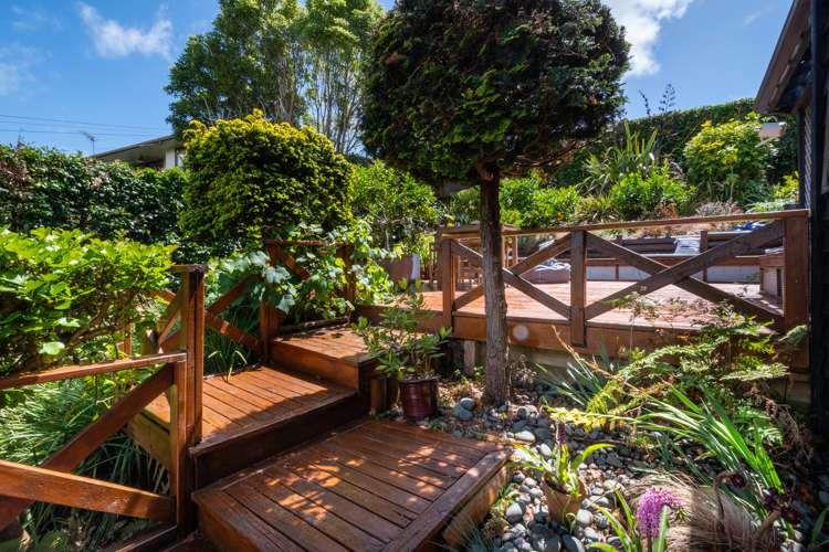 49 Waitakere Road Waitakere_8