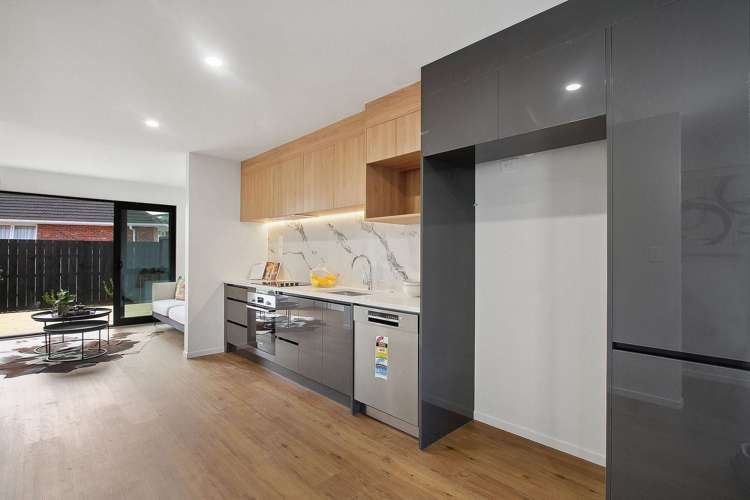 8C Daniel Avenue Mangere East_3