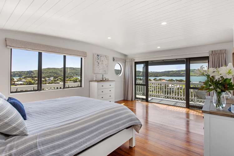 35 Long Street Raglan_14