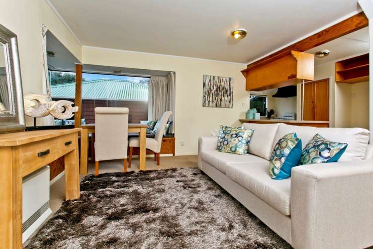 2/12 Esmonde Road Takapuna_3