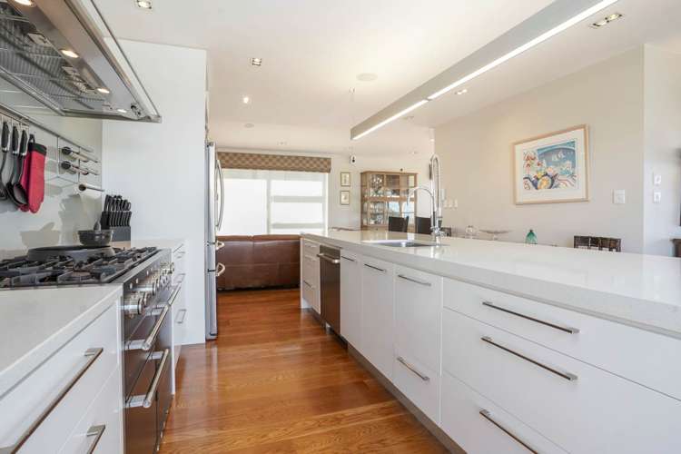 81 Seacliffe Avenue Narrow Neck_8