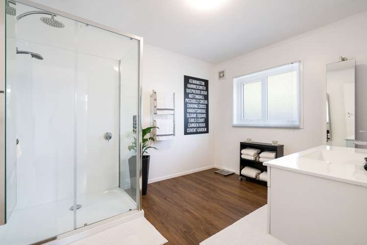 34 Harrington Street Lawrence_9